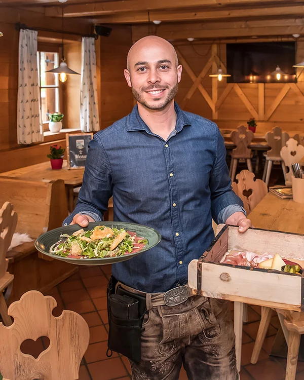 Il Titolare del Ristorante - Manuel Egger - Il Nostro Ristorante tra Tradizione e Innovazione